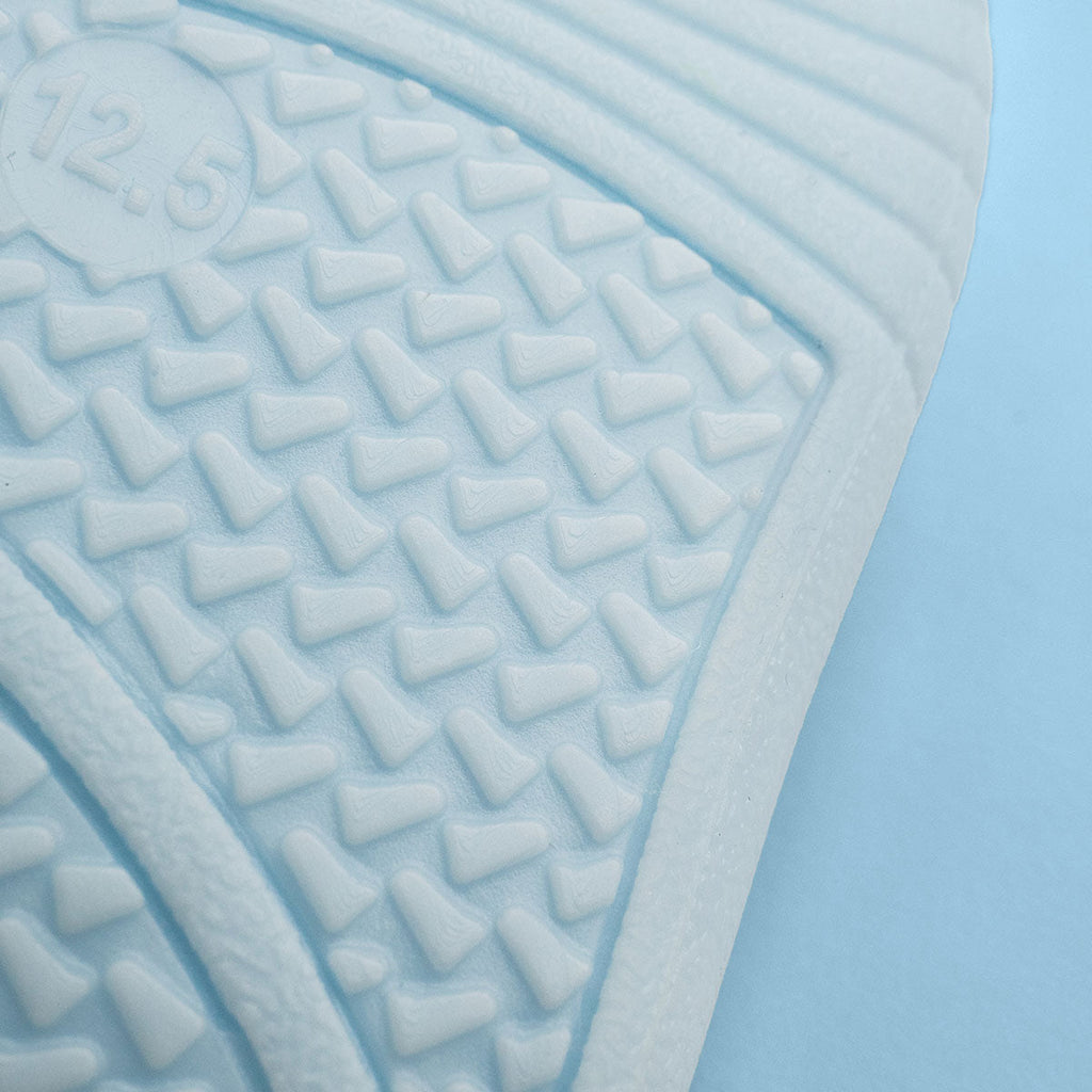 MiniWalk Canetons bleu ciel avec des sangles Velcro faciles