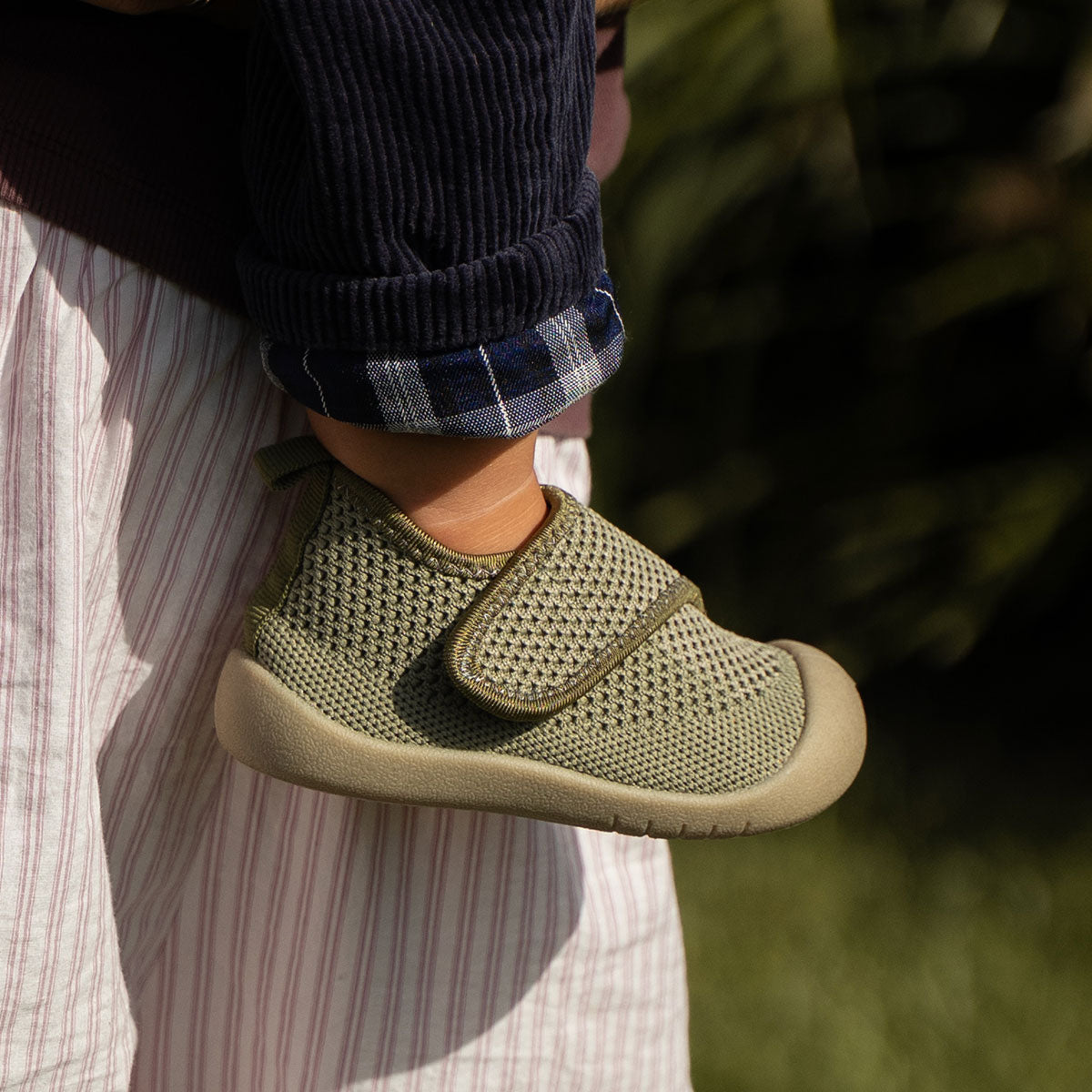 Canetons olive à fermeture Velcro