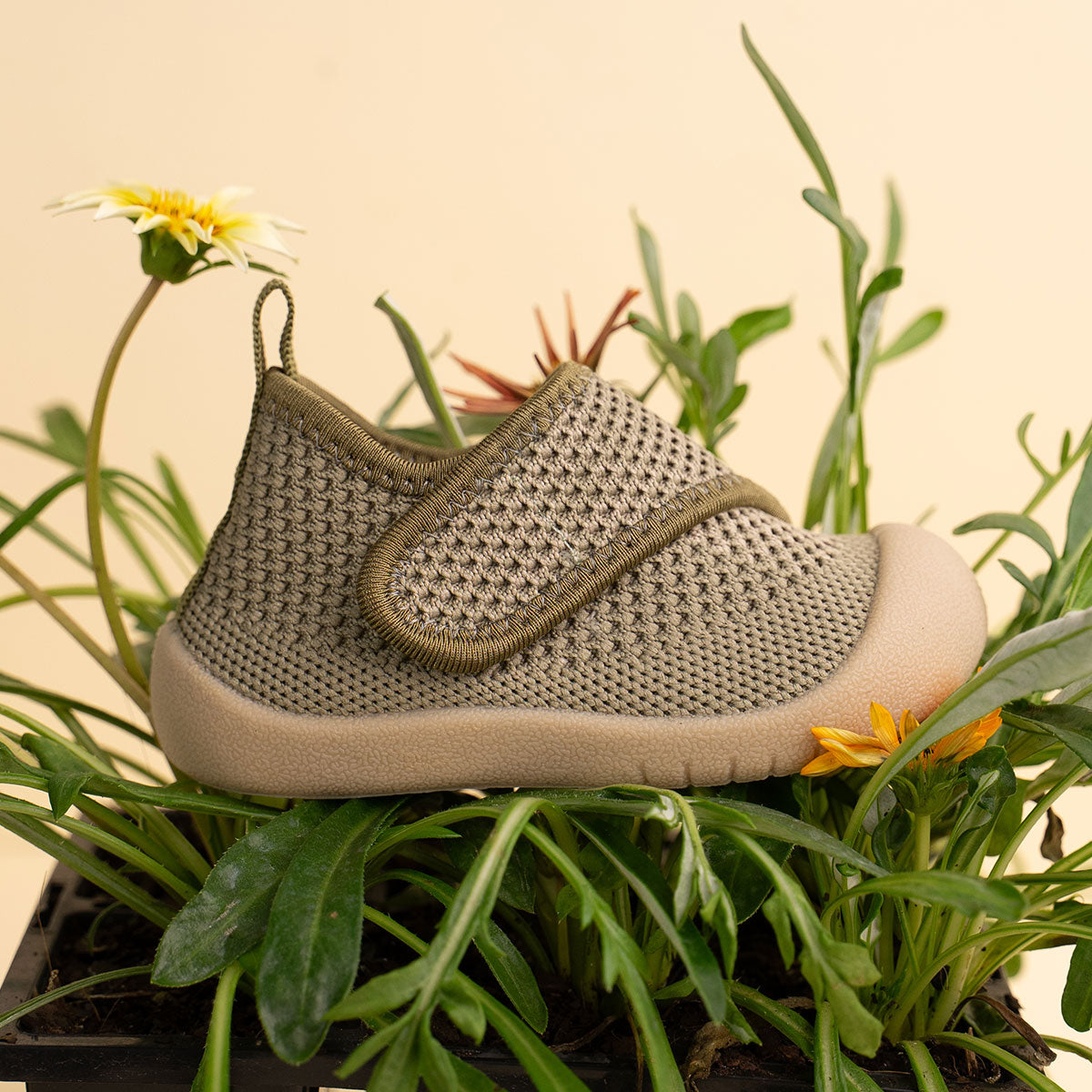 Canetons olive à fermeture Velcro