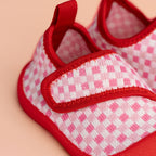 Canetons Velcro Fraise – Jeu de dames