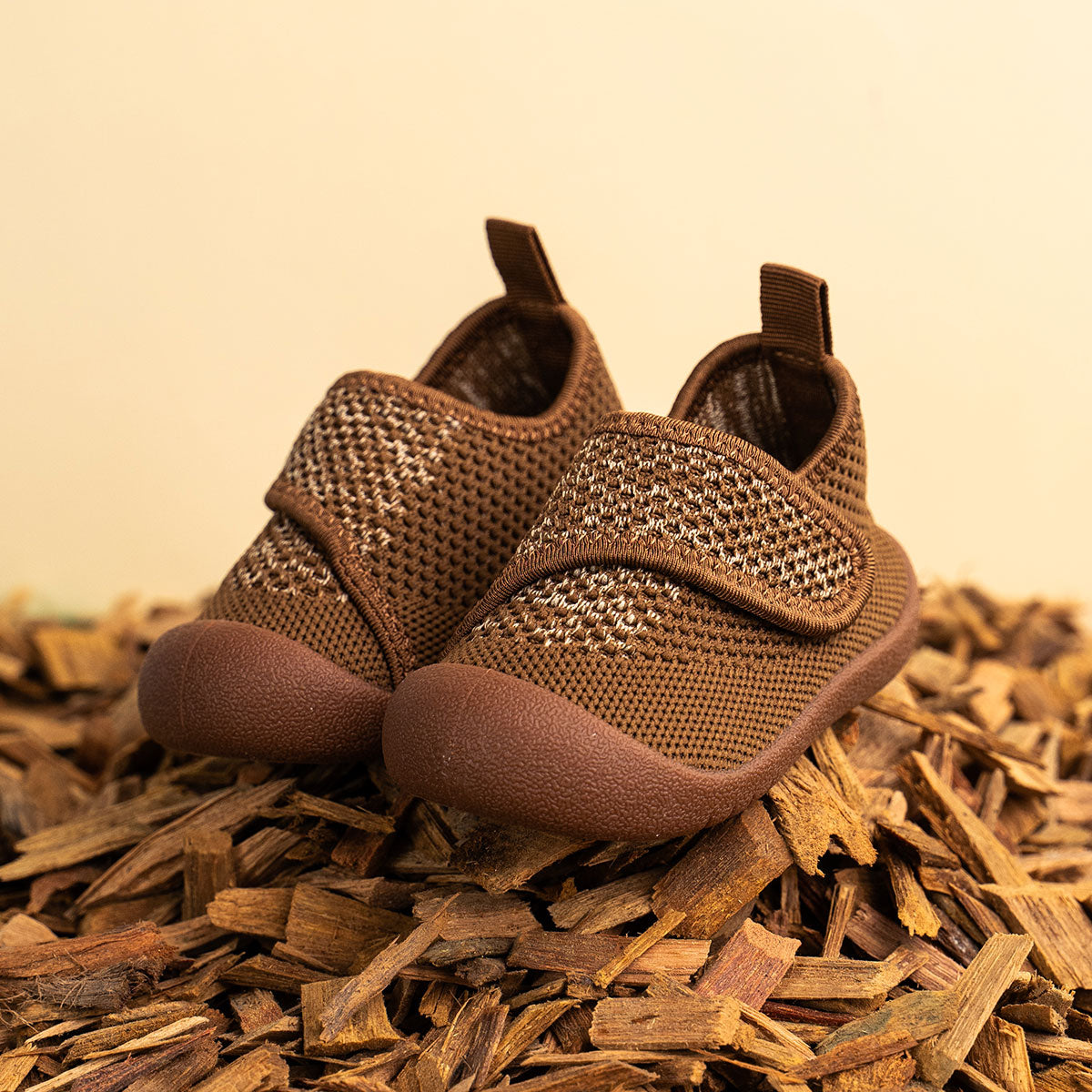 Jouet caneton couleur noyer adorable avec fermeture Velcro